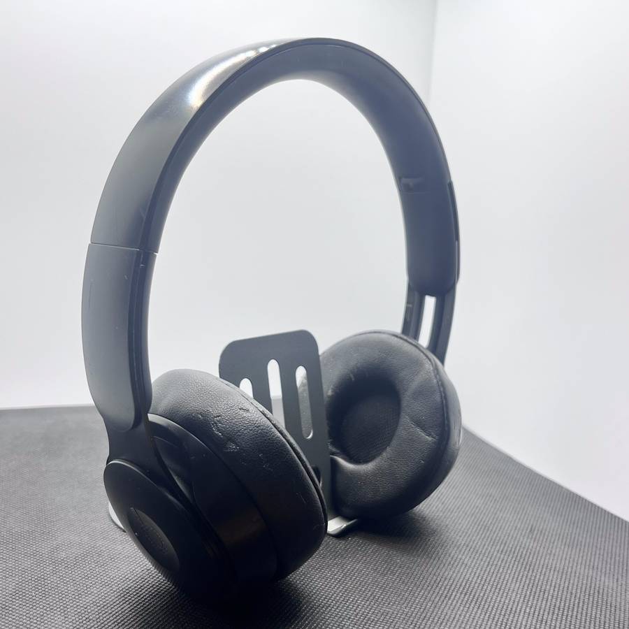 Beats Solo Pro Studio Black Wireless Headphones (Condition: Good)