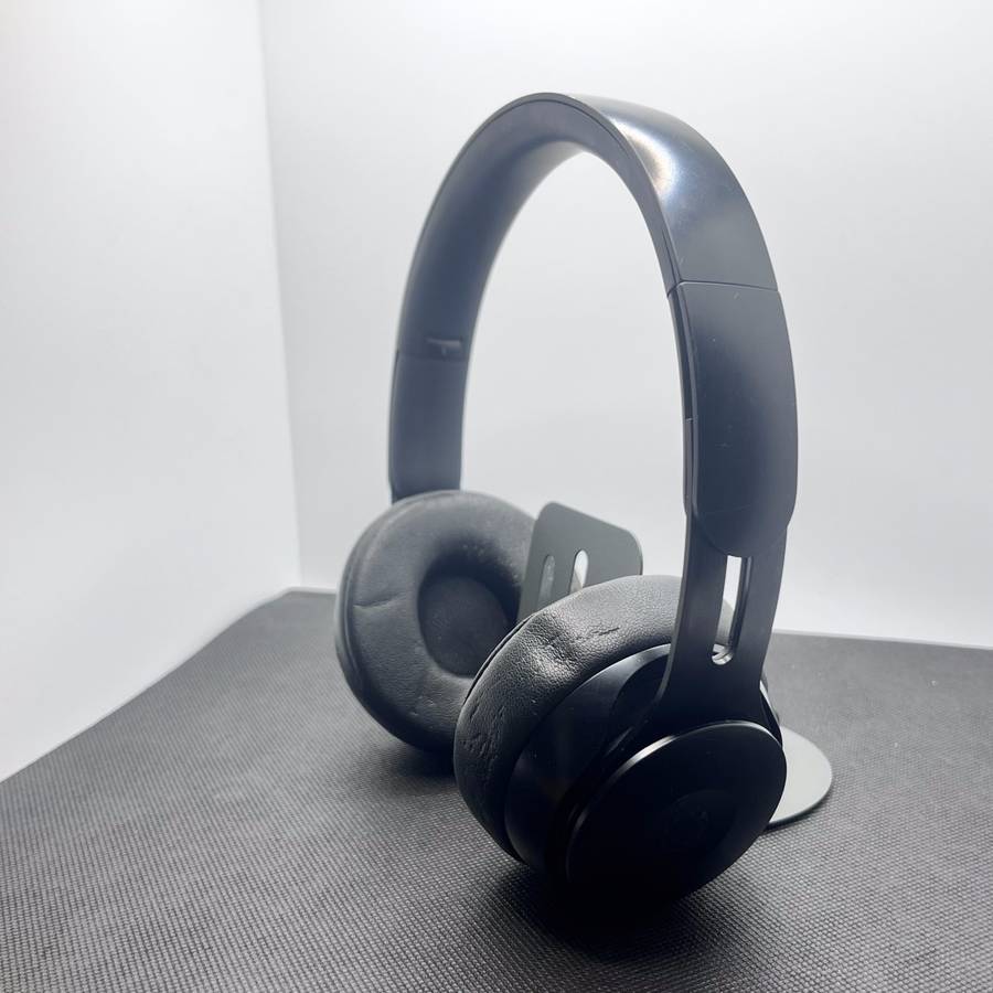 Beats Solo Pro Studio Black Wireless Headphones (Condition: Good)