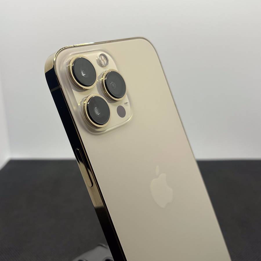 Apple iPhone 13 Pro Max 128GB Gold + Cover Bundle