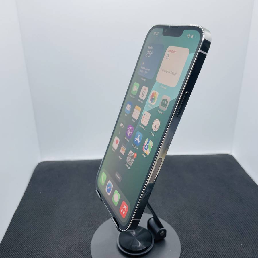 Apple iPhone 13 Pro Max 128GB Silver (12 Month Warranty)  Chipped Camera