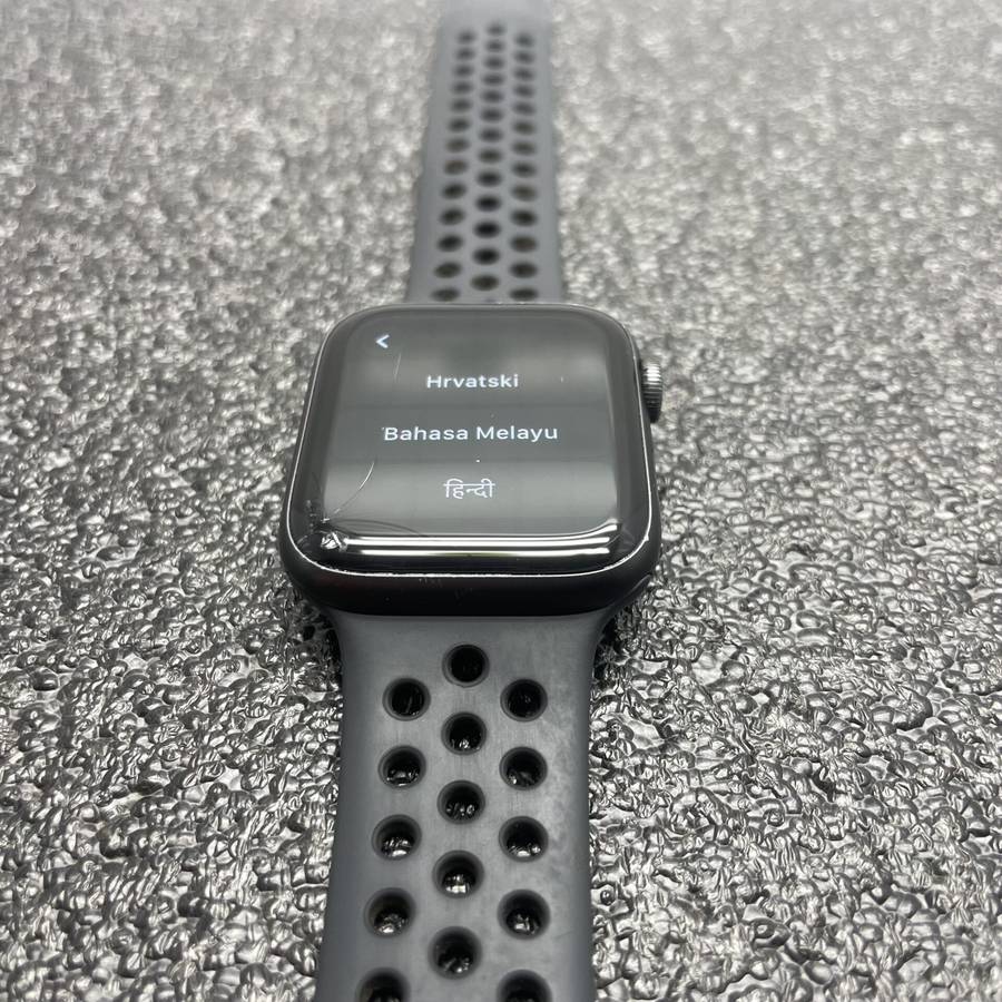 Apple Watch Series 5 44mm GPS Only Aluminum Space Grey - With Black Nike Straps - Cracked Screen