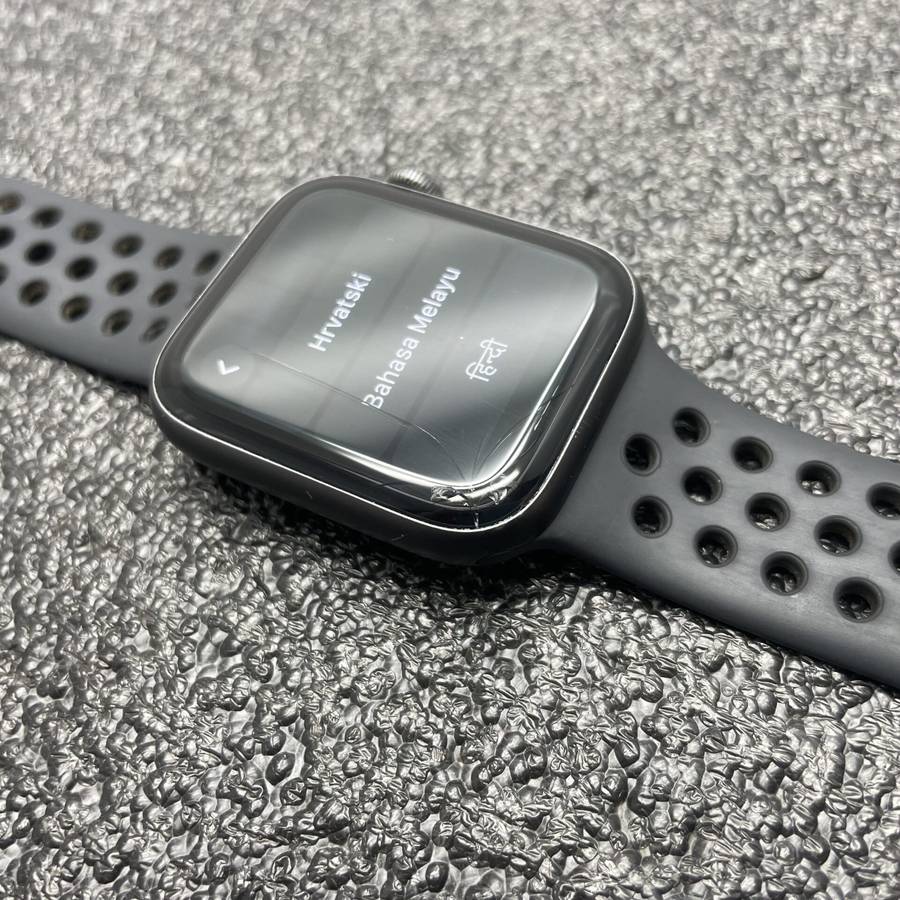 Apple Watch Series 5 44mm GPS Only Aluminum Space Grey - With Black Nike Straps - Cracked Screen