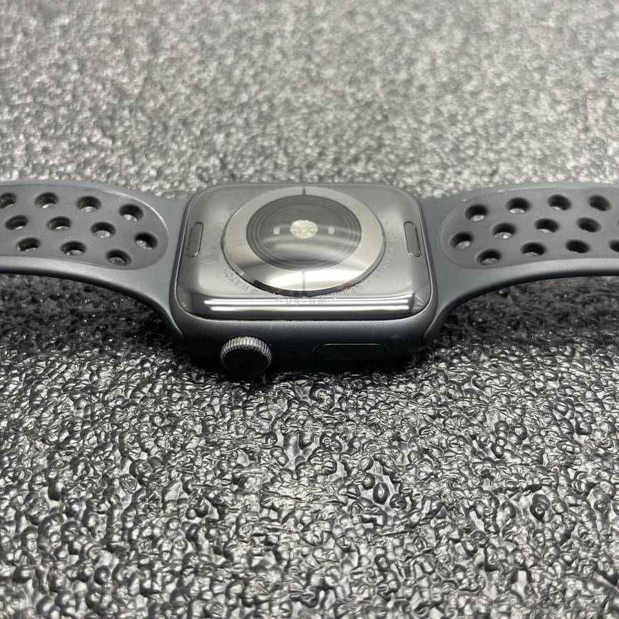 Apple Watch Series 5 44mm GPS Only Aluminum Space Grey - With Black Nike Straps - Cracked Screen