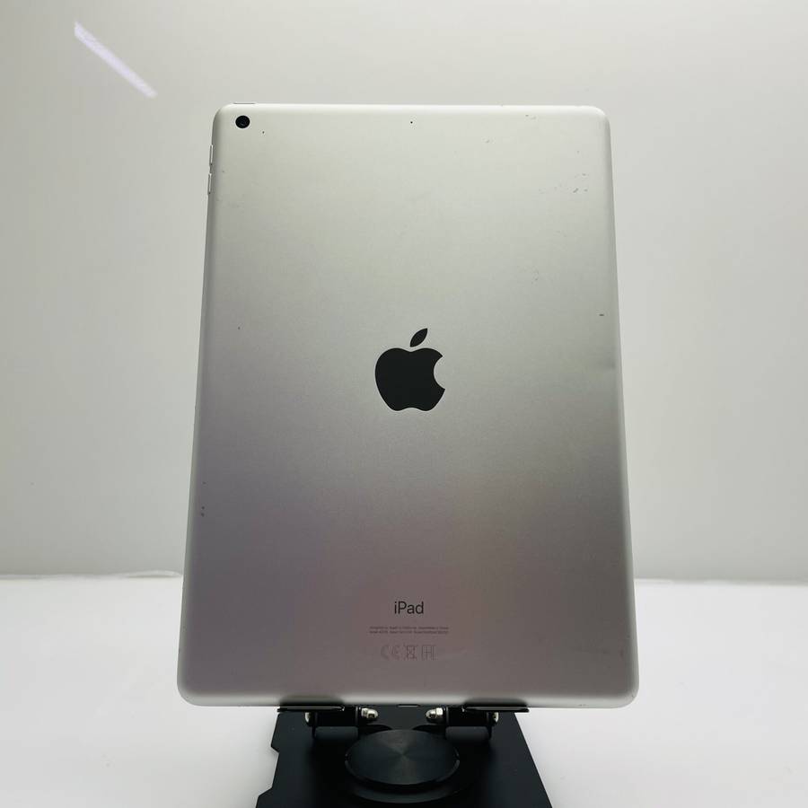 Apple iPad 10.2 8th Gen 32GB (Wifi Only) Silver - No Touch ID