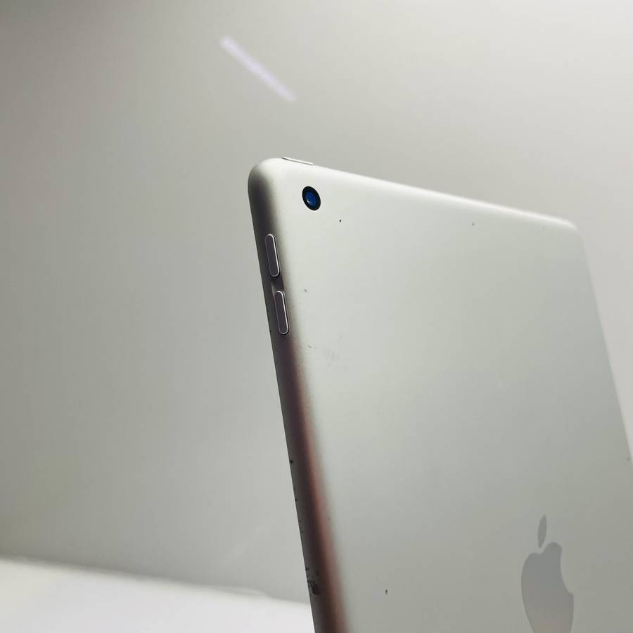 Apple iPad 10.2 8th Gen 32GB (Wifi Only) Silver - No Touch ID