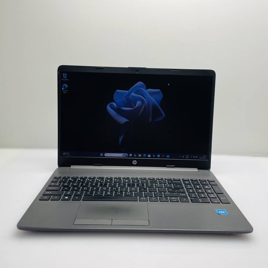 HP 250 G9 Celeron N4500 1.10GHz 8GB RAM 256GB SSD NVMe Grey