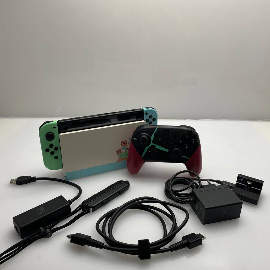 Special Edition: Nintendo Switch Animal Crossing 32GB + 256GB SD Card + Accessories (3 Month Warr...