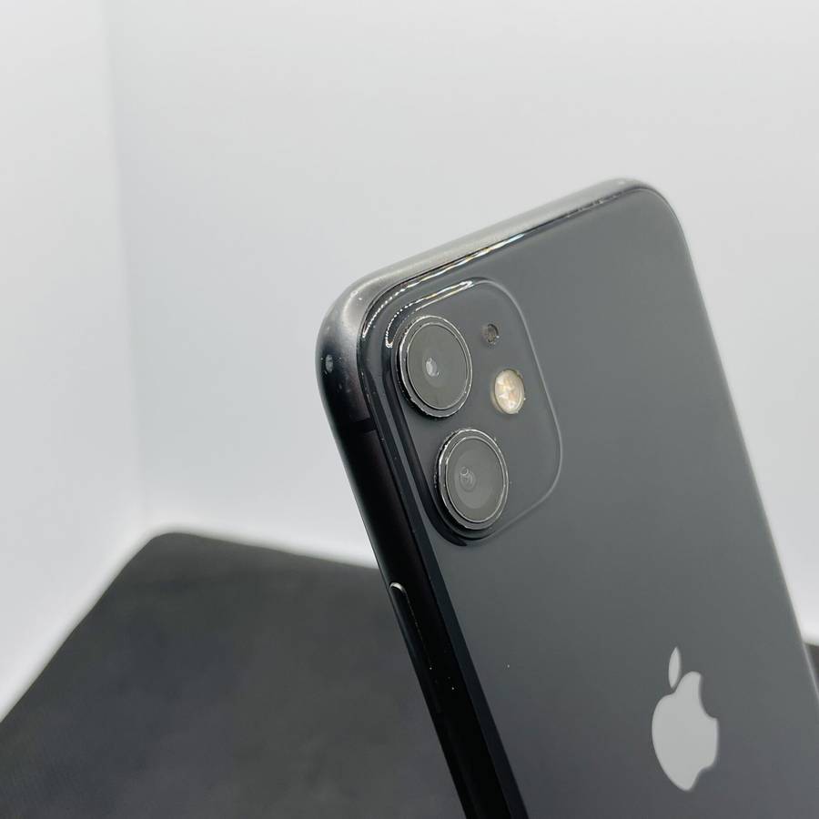 Apple iPhone 11 64GB Black (6 Month Warranty)