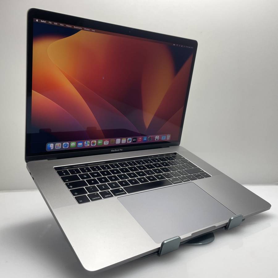Apple Macbook Pro 15-Inch "Core i7" 2.6GHz (Touch/2019) 16GB RAM 512GB SSD Silver/Space Grey (12 ...