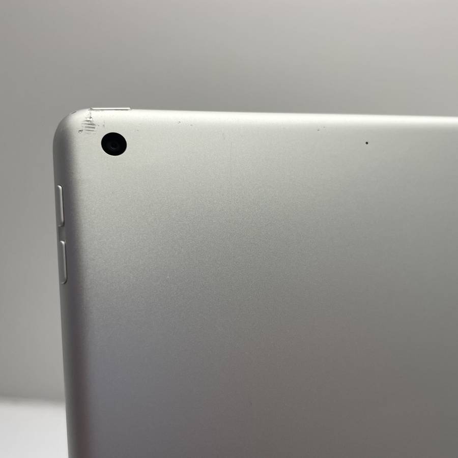 Apple iPad 10.2" 9th Gen 64GB (Wi-Fi Only) Silver - No Touch ID