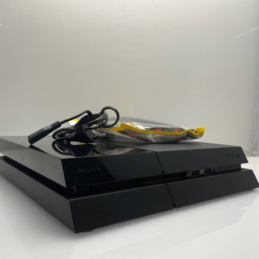 PlayStation 4 Black 500GB + HDMI Cable + Power Cable Black (3 Month Warranty)