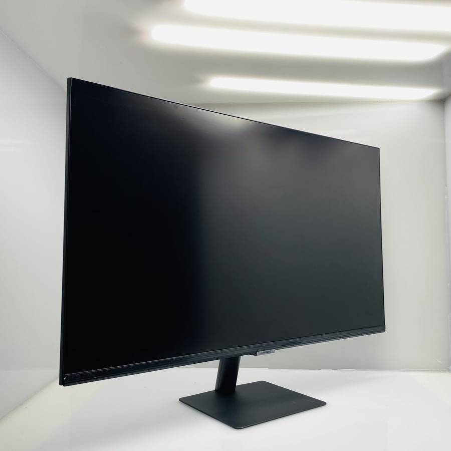 Samsung UHD Smart Monitor 32-inch Black (3 Month Warranty)