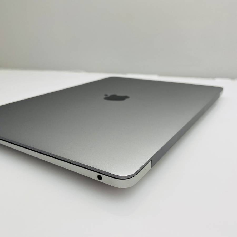 Apple MacBook Air M1 13-Inch 8 GPU/7 CPU (2020) 8GB RAM 256GB SSD Space Gray/Silver (12 Mon...