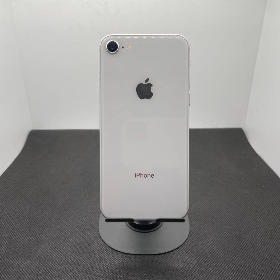 Apple iPhone 8 64GB Silver - (Grade B)