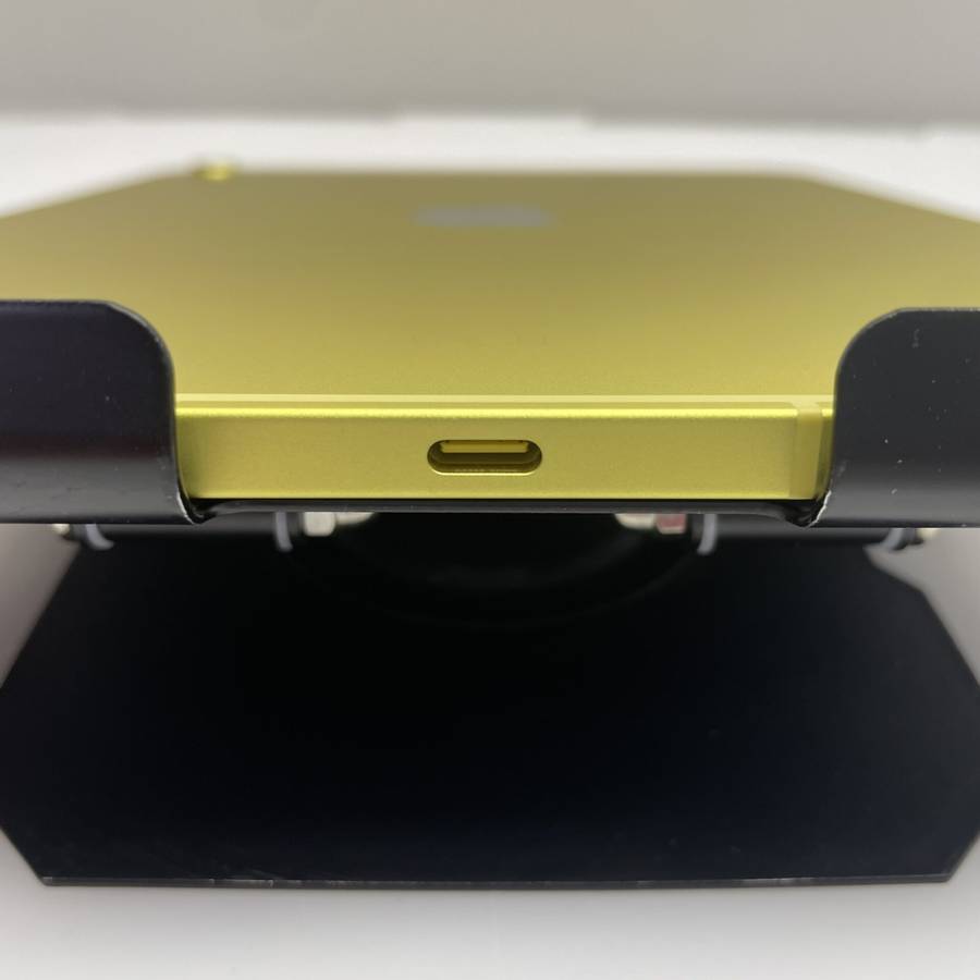 Apple iPad A16 (Wifi/E-Sim) 512GB Yellow (12 Month Warranty)  Mint Condition