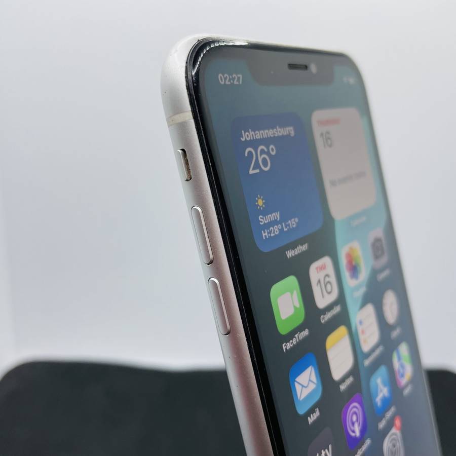 Apple iPhone XR 64GB White (3 Month Warranty) - Minor Bright Spots