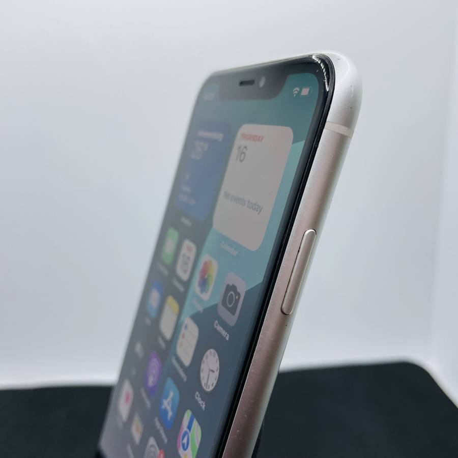 Apple iPhone XR 64GB White (3 Month Warranty) - Minor Bright Spots