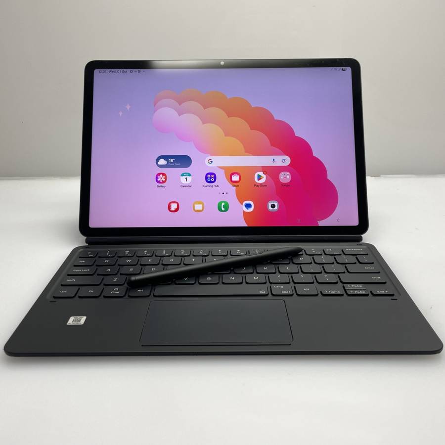 Samsung Galaxy Tab S8 (Wifi and 5G) 256GB Graphite (12 Month Warranty) + Keyboard Cover Bundle Va...