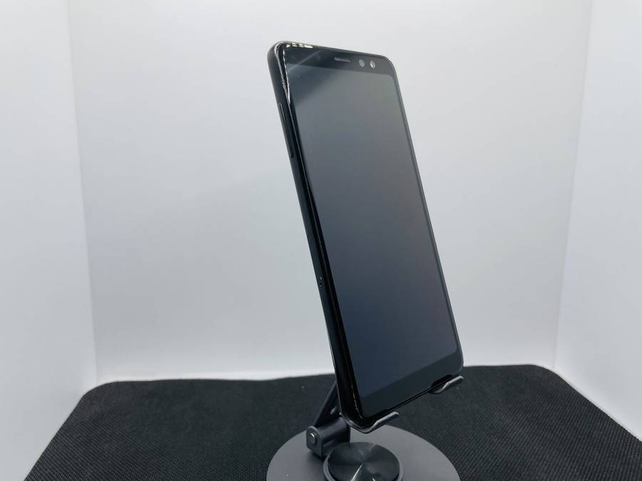 Samsung Galaxy A8 (2018) Black (Grade B) - Minor LCD Burn