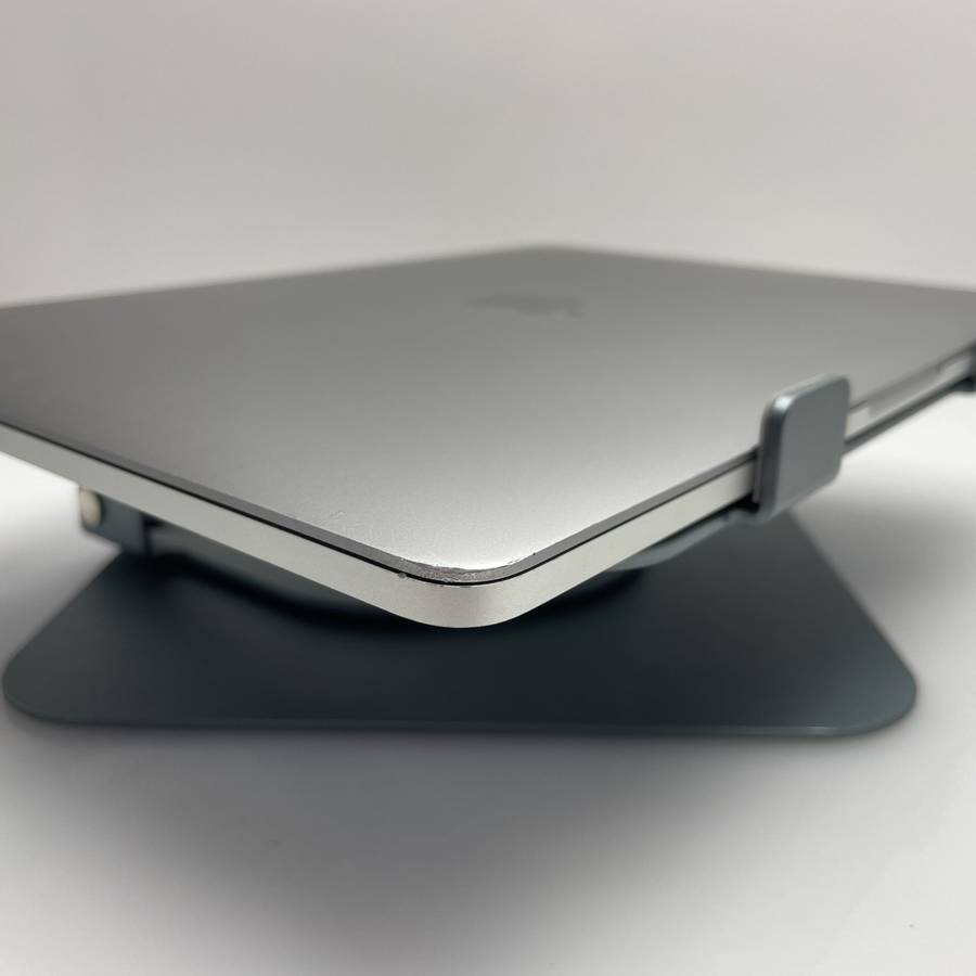 Apple Macbook Pro "Core i5" 13-inch 2.3GHz (Mid-2017) 8GB RAM 256GB SSD Grey/Silver (3 Month Warr...