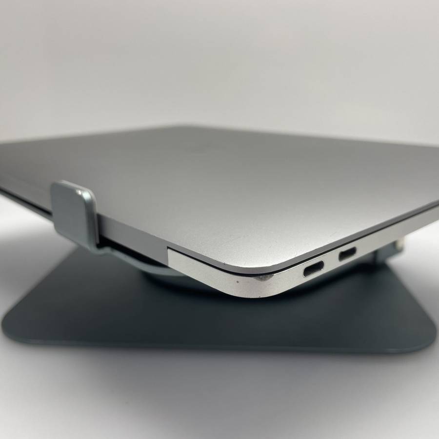 Apple Macbook Pro "Core i5" 13-inch 2.3GHz (Mid-2017) 8GB RAM 256GB SSD Grey/Silver (3 Month Warr...