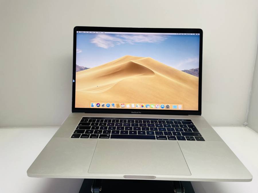 Apple MacBook Pro 15-Inch Core i7 2.60GHz (Touch/2019) 16GB RAM 256GB SSD Grey/Silver - (Gr...