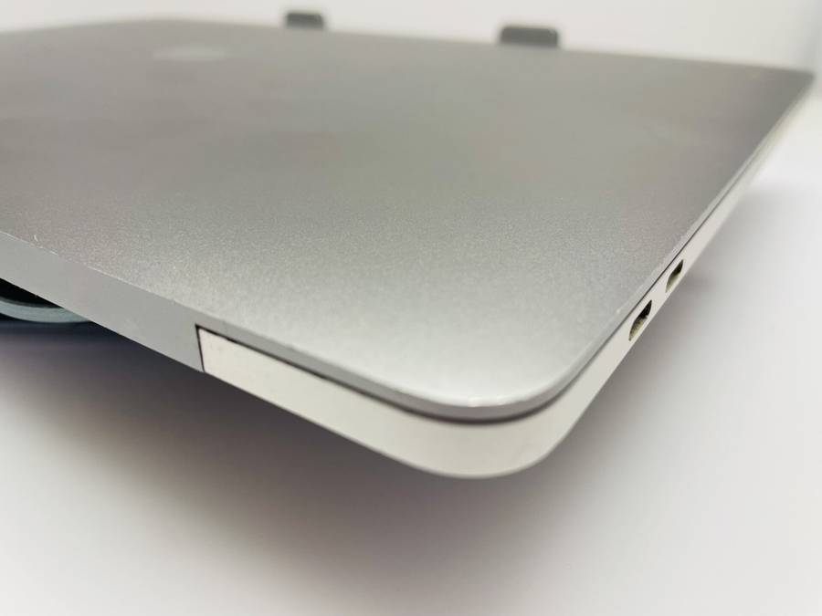 Apple MacBook Pro 15-Inch Core i7 2.60GHz (Touch/2019) 16GB RAM 256GB SSD Grey/Silver - (Gr...