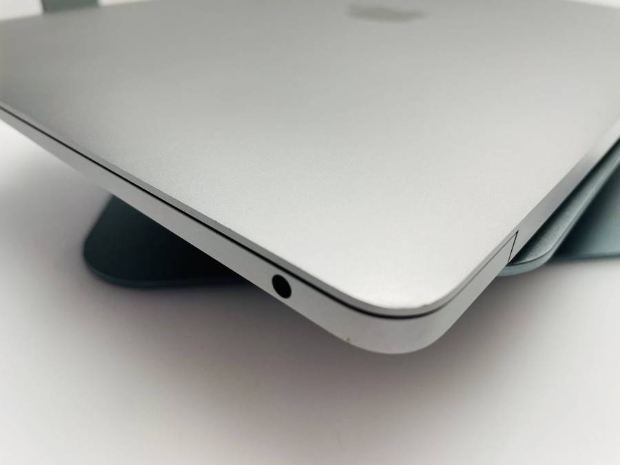 Apple MacBook Air M1 13-Inch 8 CPU/7 GPU (2020) 8GB RAM 256GB SSD Space Grey (Grade C)  ...
