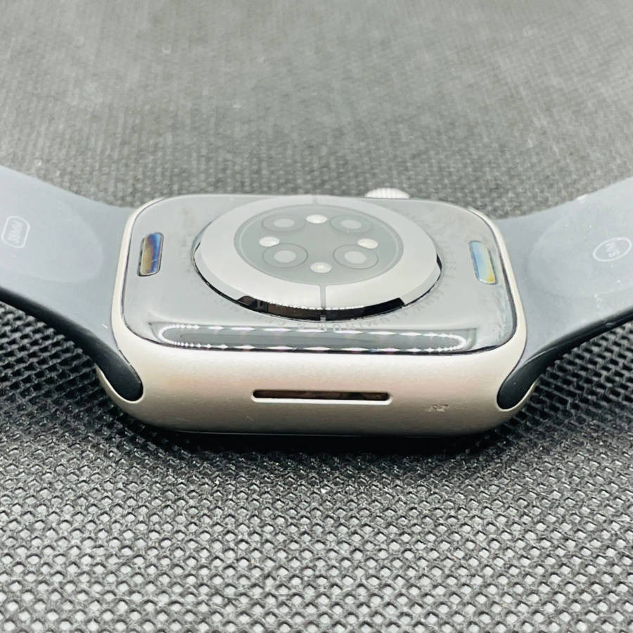 Apple Watch Series 9 41mm GPS Only Starlight (6 Month Warranty)  With Black Straps
