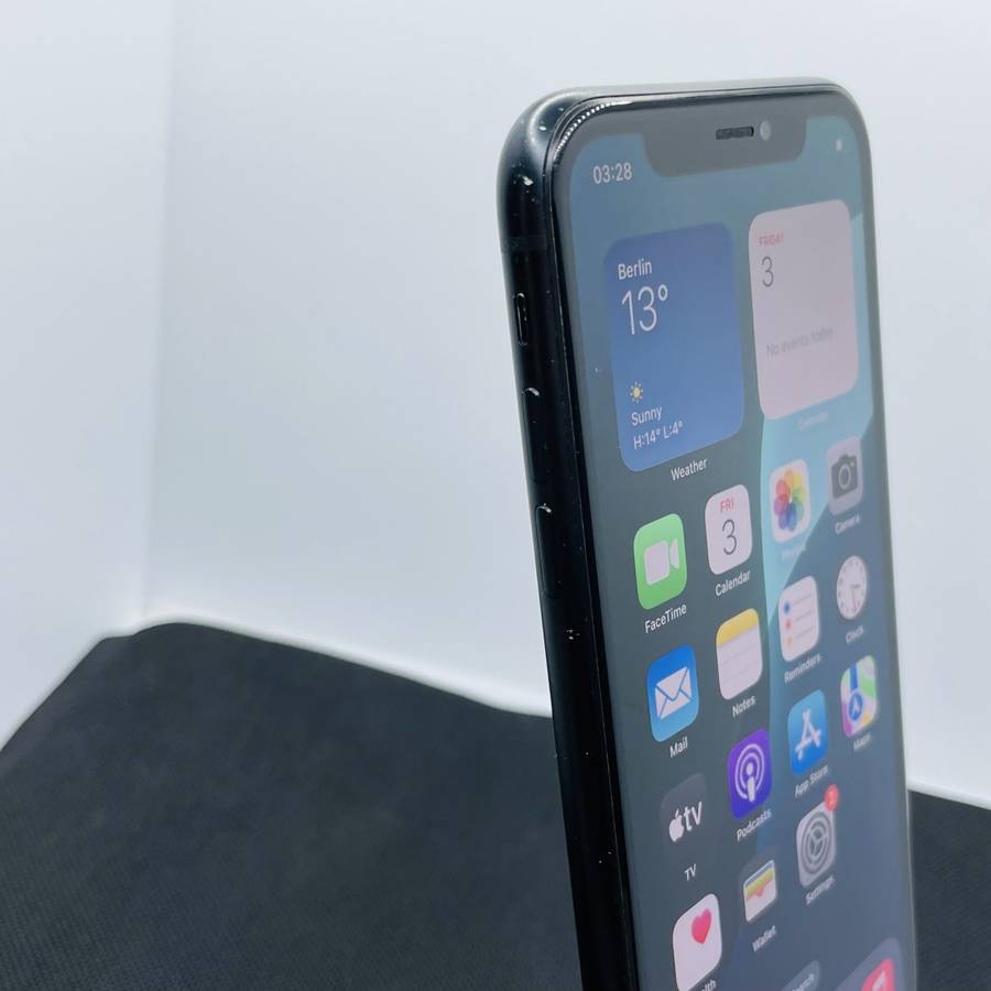 Apple iPhone XR 64GB Black (3 Month Warranty)  Minor Bright Spots