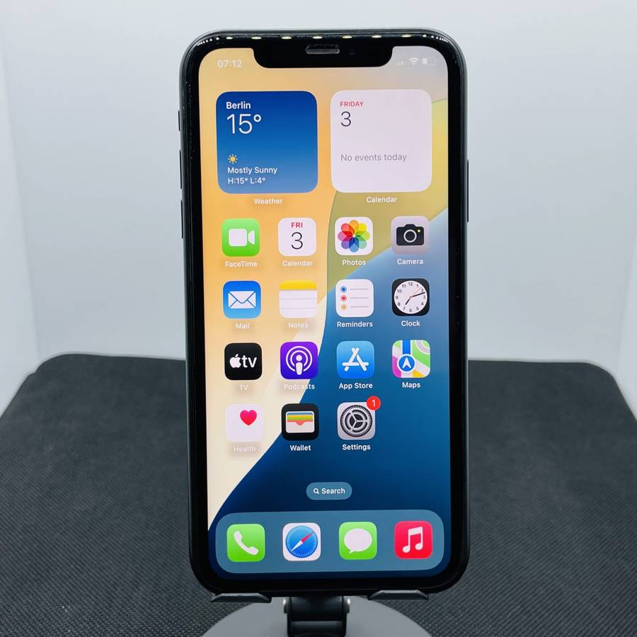 Apple iPhone XR 128GB Black (3 Month Warranty)