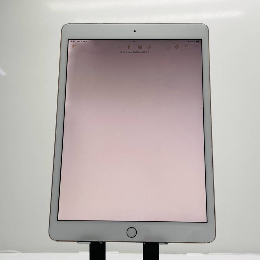 Apple iPad 10.2 7th Gen 32GB (Wifi Only) Gold  No Touch ID | Blurry Front Camera | Minor Sc...
