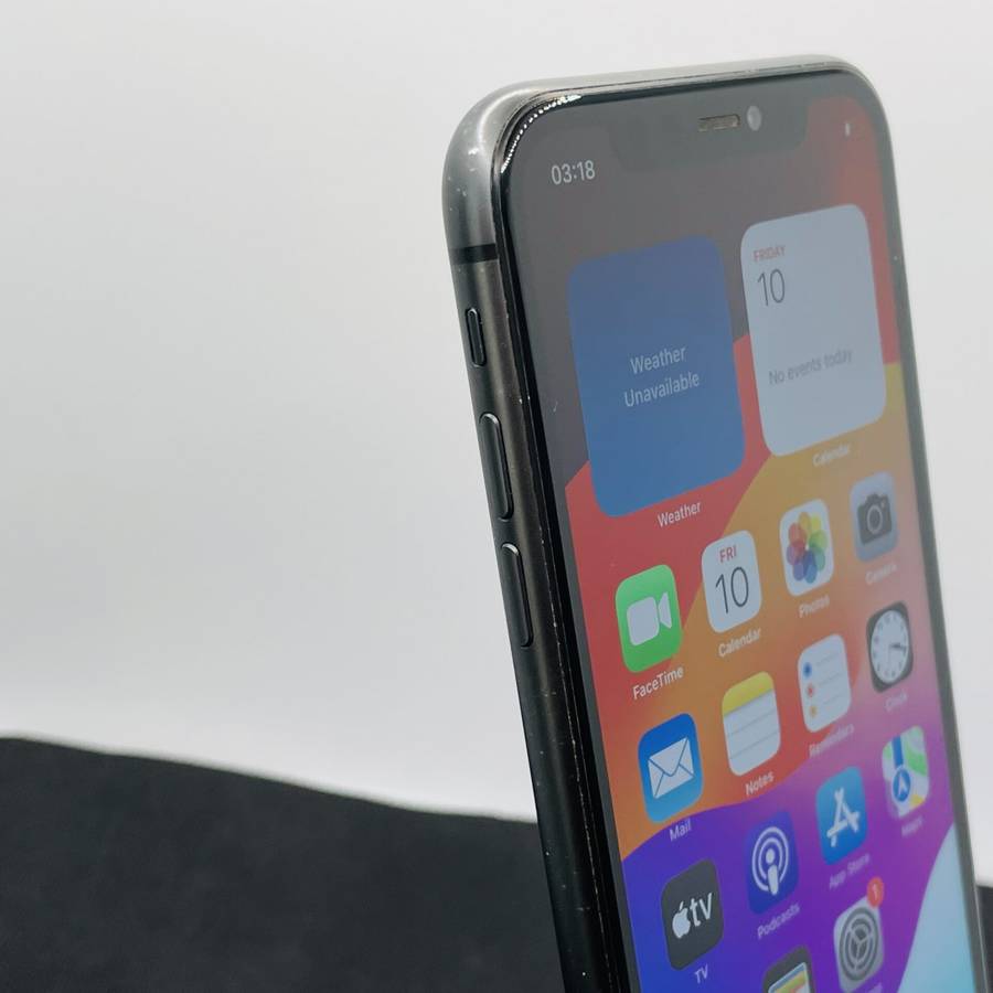 Apple iPhone 11 64GB Black (6 Month Warranty)