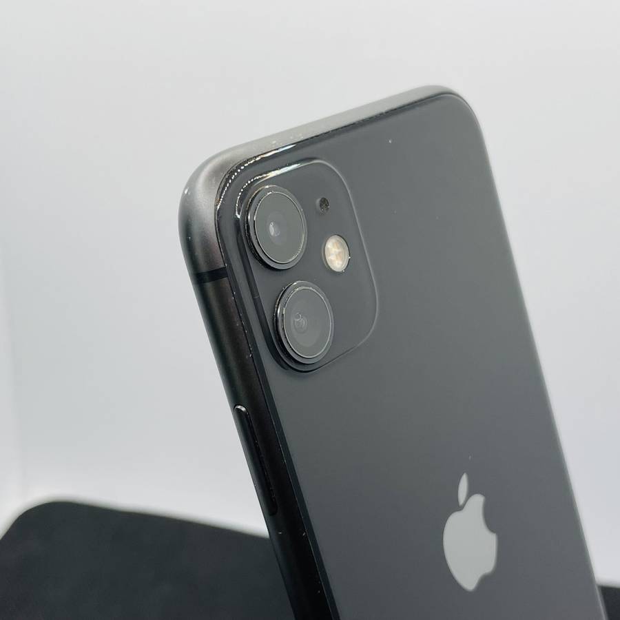 Apple iPhone 11 64GB Black (6 Month Warranty)