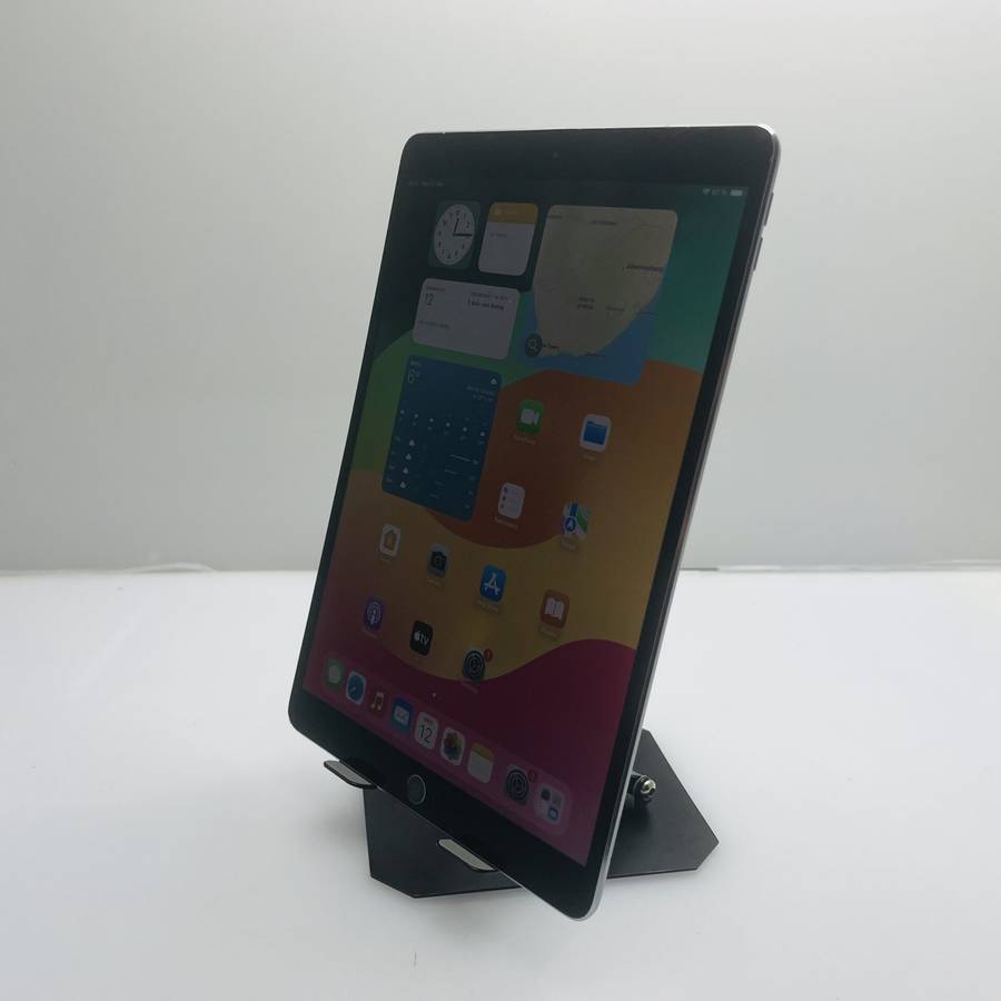 Apple iPad Pro 10.5 " (WiFi/Cell) 64GB Silver - (Grade B) - Bright Spot - No Touch ID