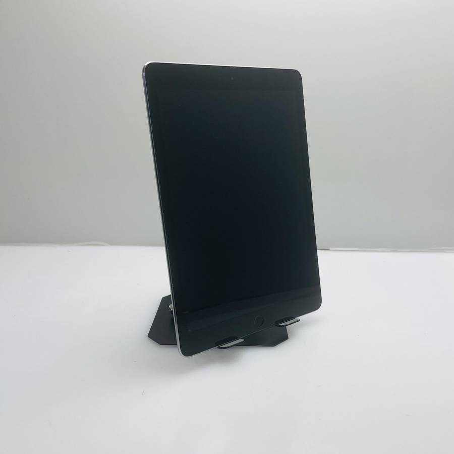 Apple iPad Pro 9.7" 1st Gen (WiFi/Cellular) 128GB Silver (Grade B) - Dim Back Light And No Touch ID