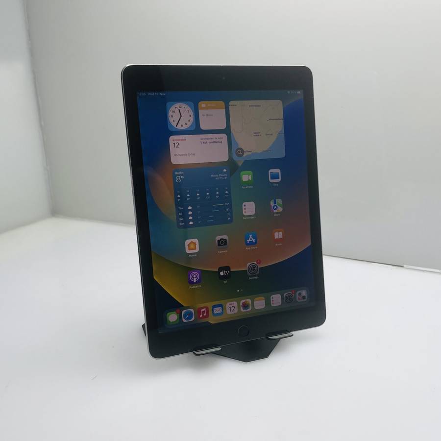 Apple iPad Pro 9.7" 1st Gen (WiFi/Cellular) 128GB Silver (Grade B) - Dim Back Light And No Touch ID