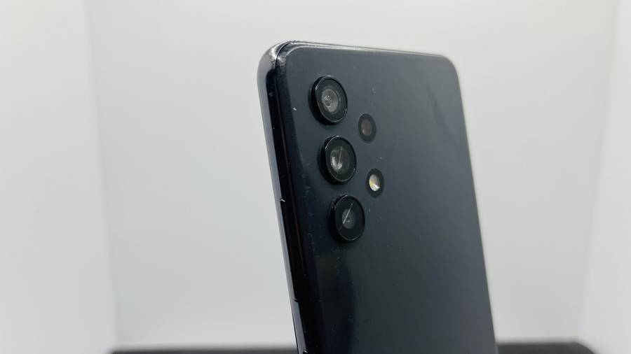 Samsung Galaxy A32 128GB Black (Grade C) - No Fingerprint ID | Cracked Screen And Camera