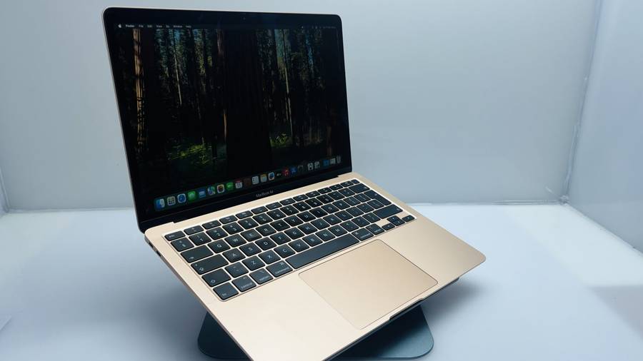 Apple MacBook Air 13-Inch Core i3 1.1 GHz (Retina, 2020) 8GB RAM 256GB SSD Rose Gold (Grade B)