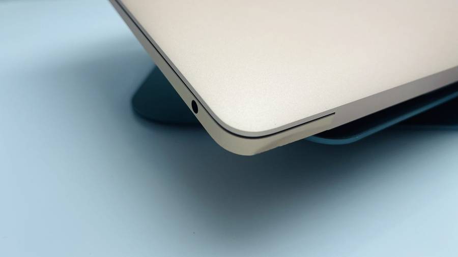 Apple MacBook Air 13-Inch Core i3 1.1 GHz (Retina, 2020) 8GB RAM 256GB SSD Rose Gold (Grade B)