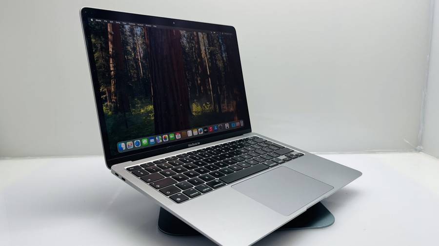 Apple MacBook Air M1 13-Inch 8 CPU/7 GPU (2020) 8GB RAM 256GB SSD Space Grey (Grade B) - Cr...