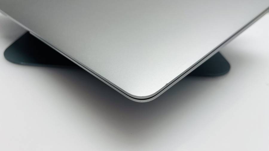 Apple MacBook Air M1 13-Inch 8 CPU/7 GPU (2020) 8GB RAM 256GB SSD Space Grey (Grade B) - Cr...