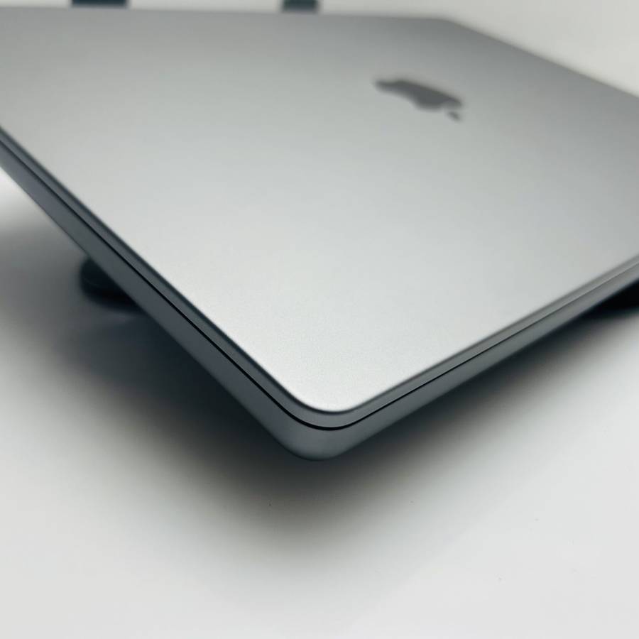 Apple MacBook Pro M2 Pro 14-Inch 10 CPU/16 GPU 16GB RAM 512GB SSD Space Grey (Grade B) - No Touch...
