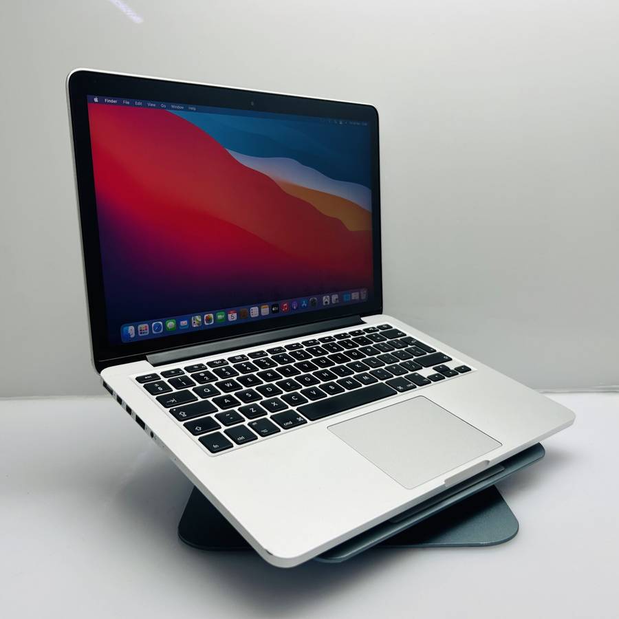 Apple MacBook Pro 13-Inch Core i5 2.7GHz (Early 2015) 8GB RAM 128GB SSD Silver  (Grade B)