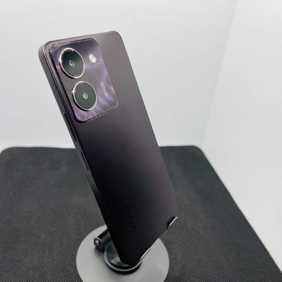 Vivo Y27s 128GB Burgundy Black  (Grade B)