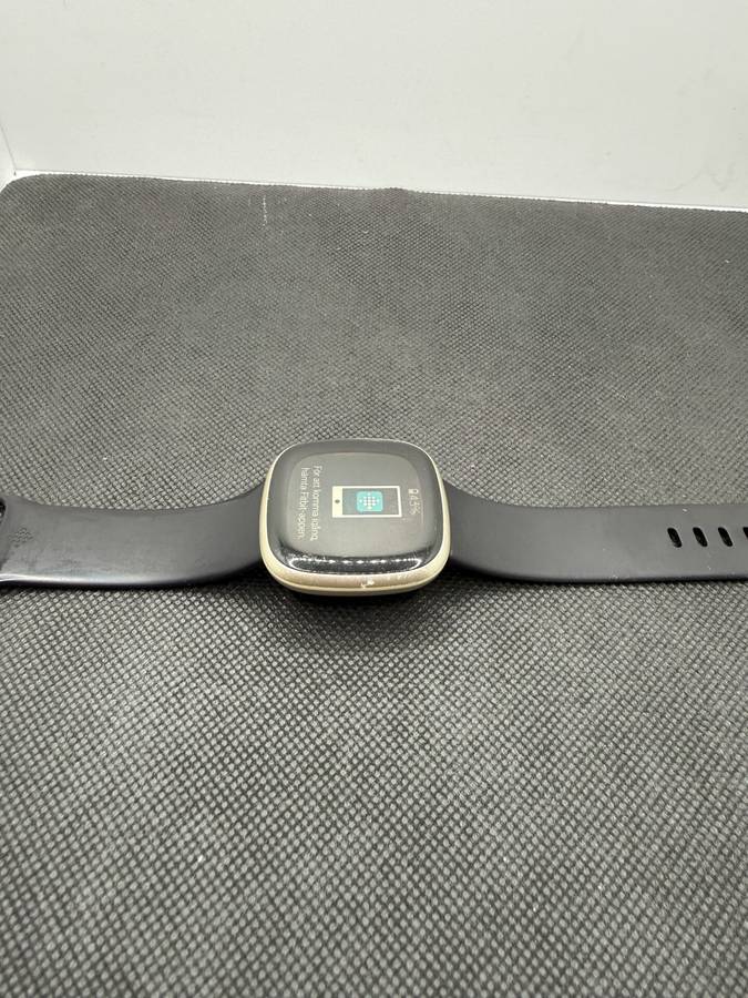 fitbit versa 3 Soft Gold Midnight Blue - (Grade B) No Charger