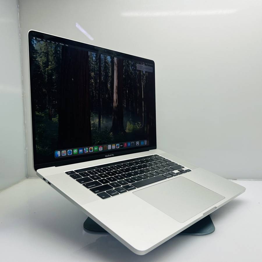 Apple MacBook Pro 16-Inch Core i7 2.6GHz (TouchBar/2019) 16GB RAM 512GB SSD Silver (Conditi...