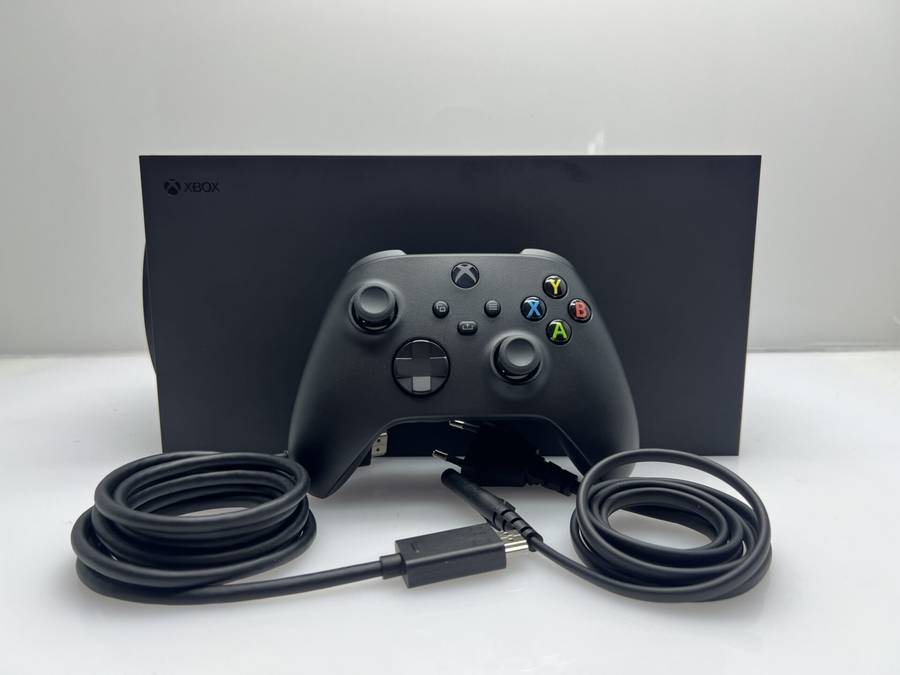 Microsoft Xbox Series X 1TB Black + 1 Power Cable + 1 HDMI Cable + 1 Controller (Grade B)
