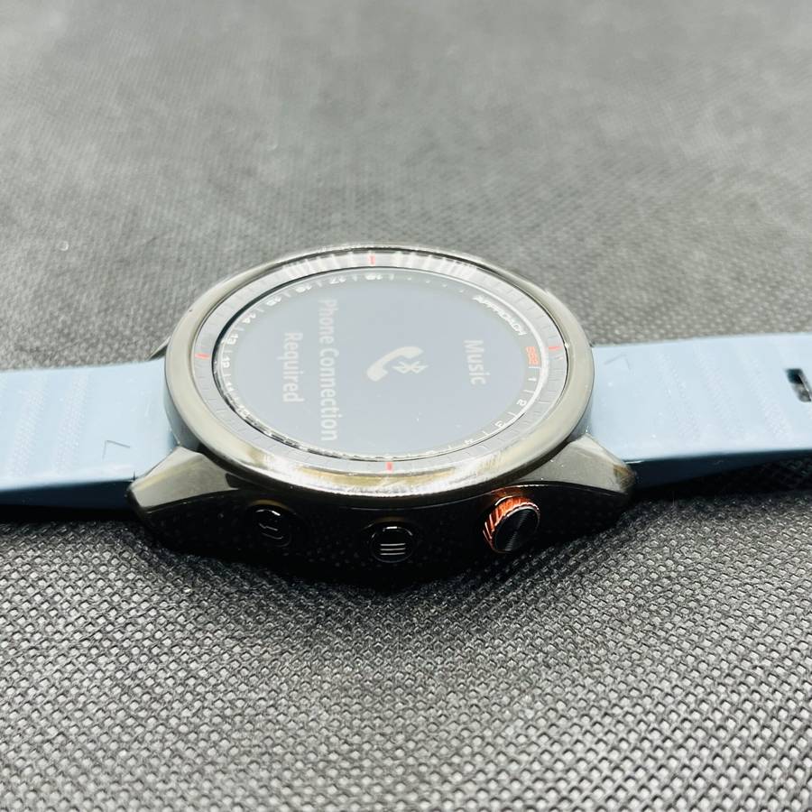 Garmin Approach S62 Black (Grade B) - With Blue Straps