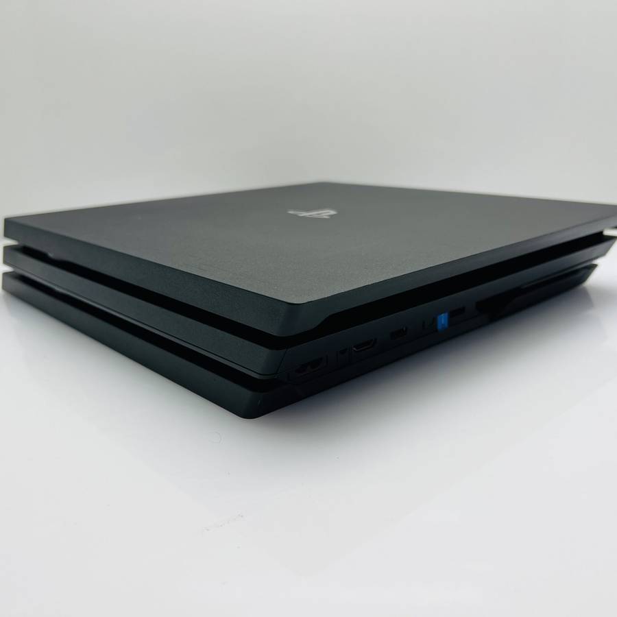 PlayStation 4 Pro Black 1TB + HDMI Cable + Power Cable + 1 Controller (Grade B)
